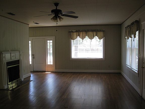 2nd image of 1612 Maplewood Ave