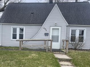 404 Thompson St, Essexville, MI