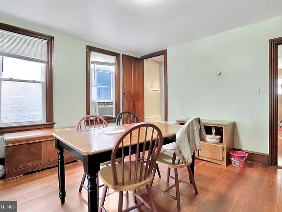 5th image of 41-43 N Fayette St