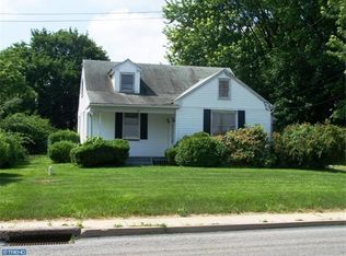77 W Main St, Elverson, PA 19520