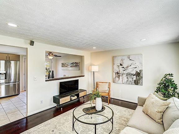 5th image of 3141 Algus Ln