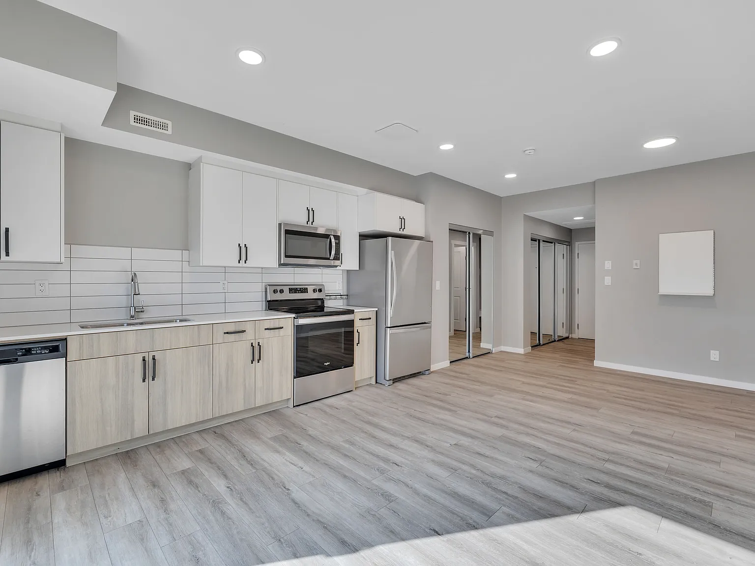 #205 - 856 Secord Blvd NW — Photo 1