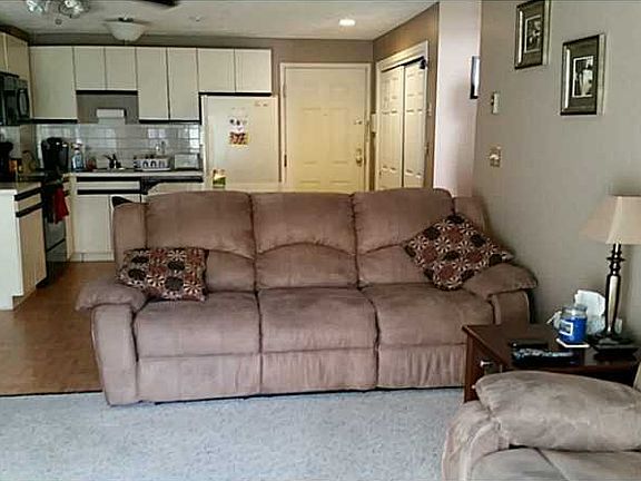 4th image of 201 Woodlawn Ave APT 106