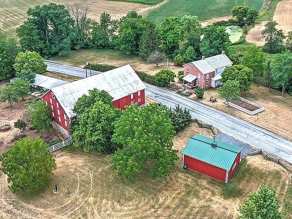Aerial barn back
