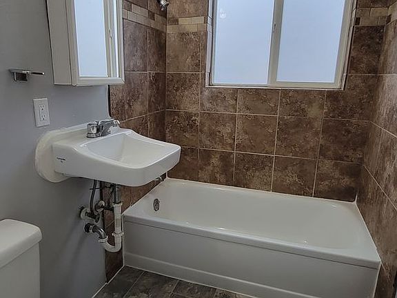 5th image of 258 W Powers Ave #308