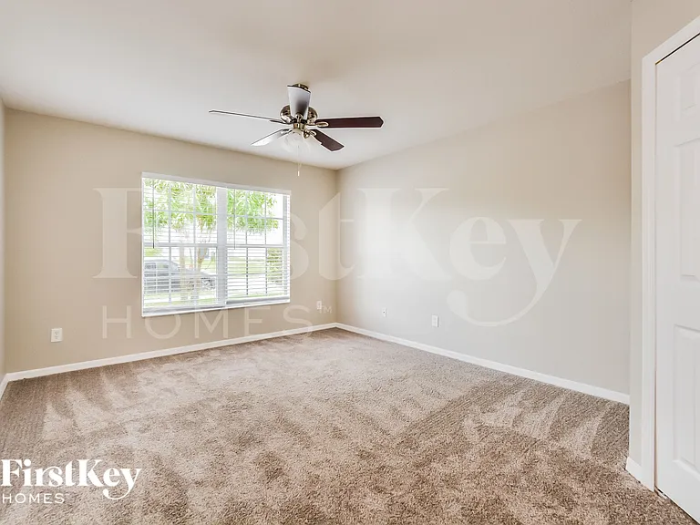 733 Wildflower Rd — Photo 11