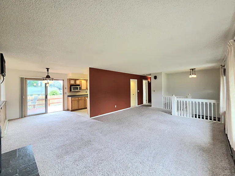 1616 Jefferson St — Photo 2