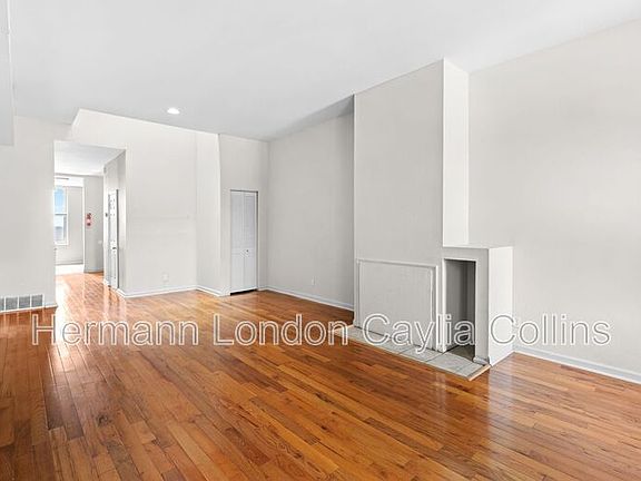 4th image of 1708 S Tucker Blvd APT C