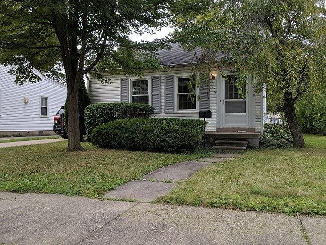 1st image of 3875 Ellwood Ave