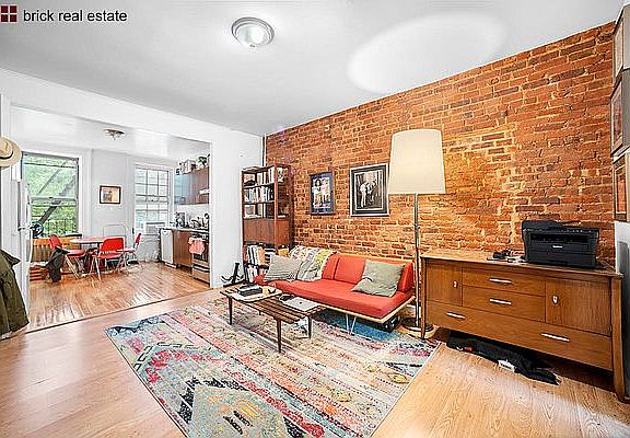 3rd image of 220 Court St #1