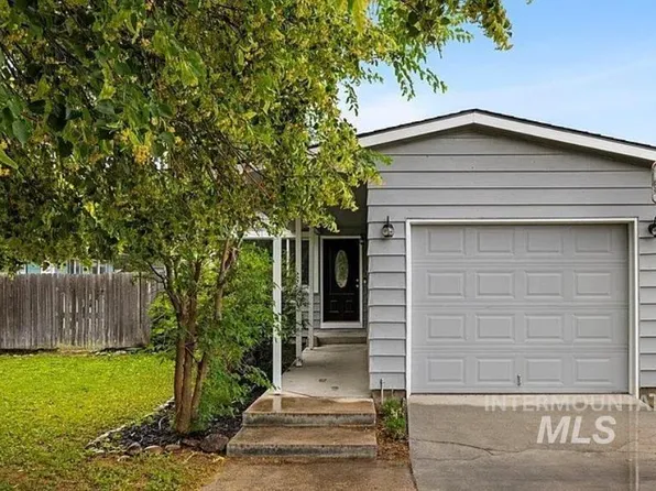 1216 S Locust St, Nampa, ID 83686