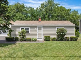 24 Dorothy Ave, Bellingham, MA 02019