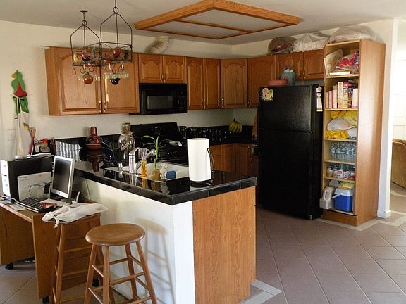 Kitchen/Brkfst Area