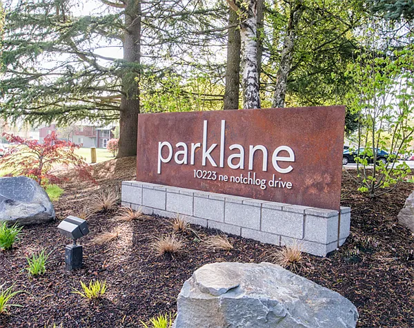 Parklane Apartments — Photo 8