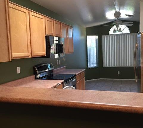 2nd image of 537 E Cantebria Dr