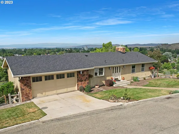 290 Hillcrest Dr, Baker City, OR 97814