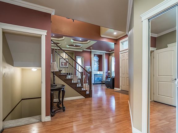4th image of 7625 151a St
