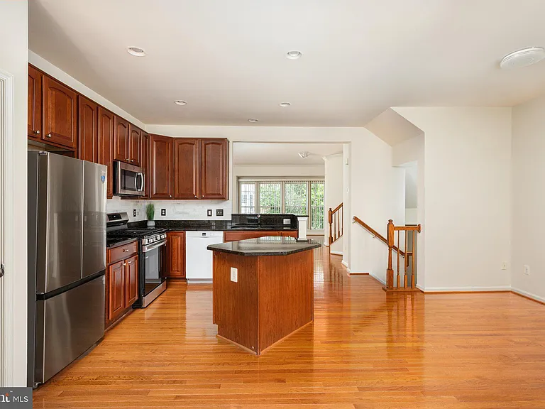 15969 Canada Goose Loop — Photo 3