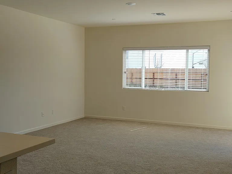 4258 Lasalle Dr — Photo 7