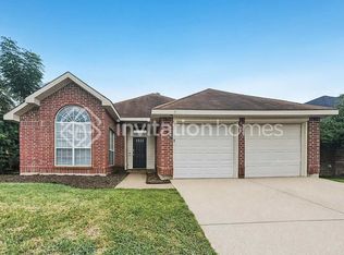 8512 Sabinas Trl, Fort Worth, TX 76118