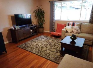 1648 Beverly Ave, Clovis, CA 93611