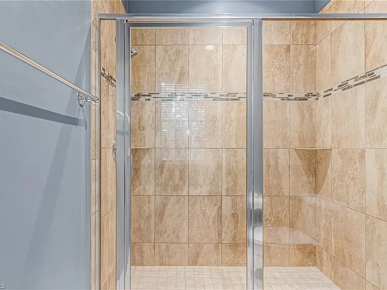 3258 Tamara Dr #2 — Photo 21
