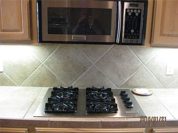 Stainless steel gas cooktop