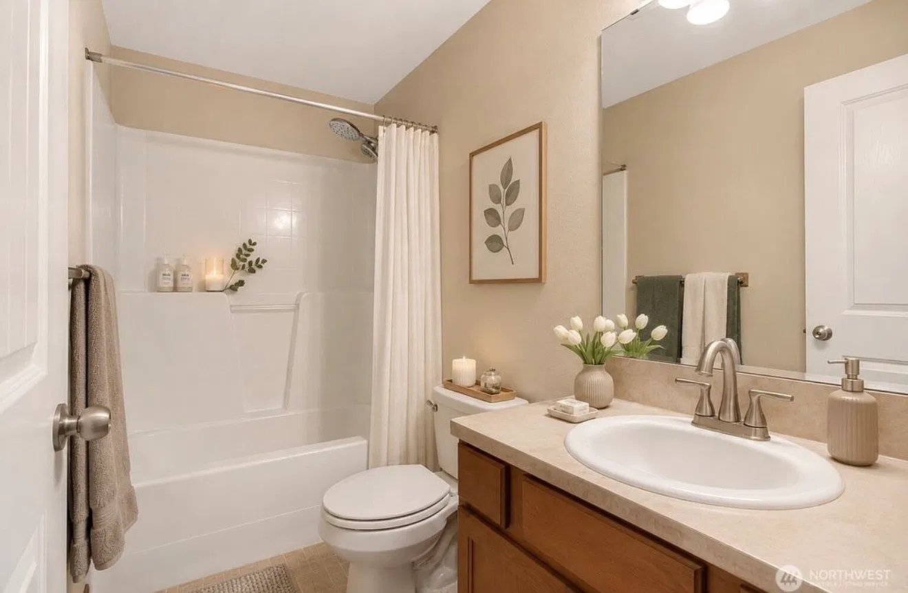4 bed, 2.5 bath, 2057 sqft, $3,200 — Photo 3