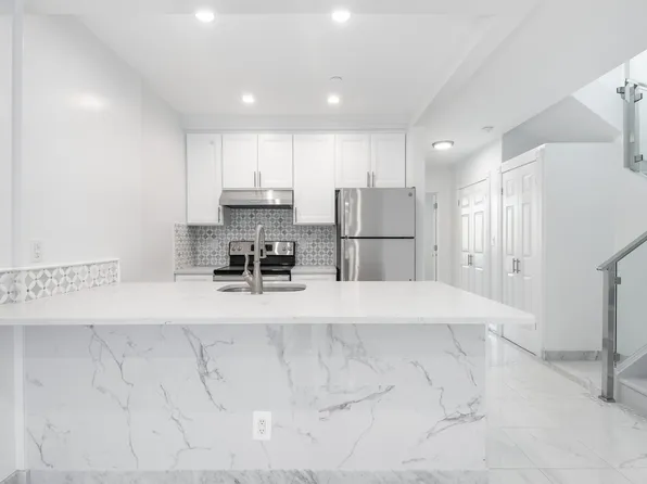 55 Stagg Street image 1 of 9