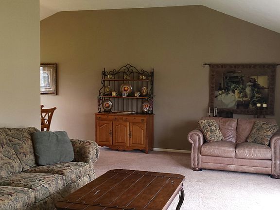 2nd image of 5596 Millwood Dr