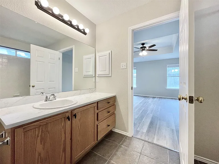 1909 Horizon Park Blvd — Photo 27