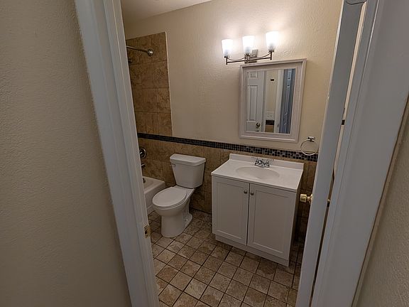 3rd image of 1802 Grange Ave