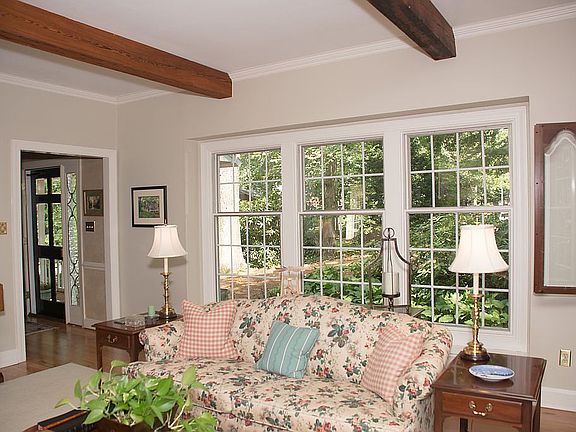 5th image of 3307 Waldron Dr