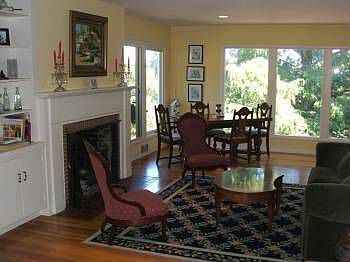 3rd image of 21 Eastridge Dr