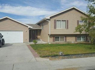 1810 Absaroka Trl, Bar Nunn, WY 82601