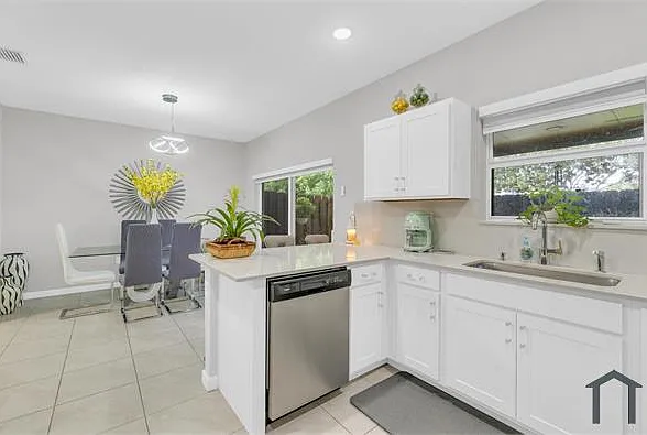 424 NE 4th Ave #424 — Photo 47
