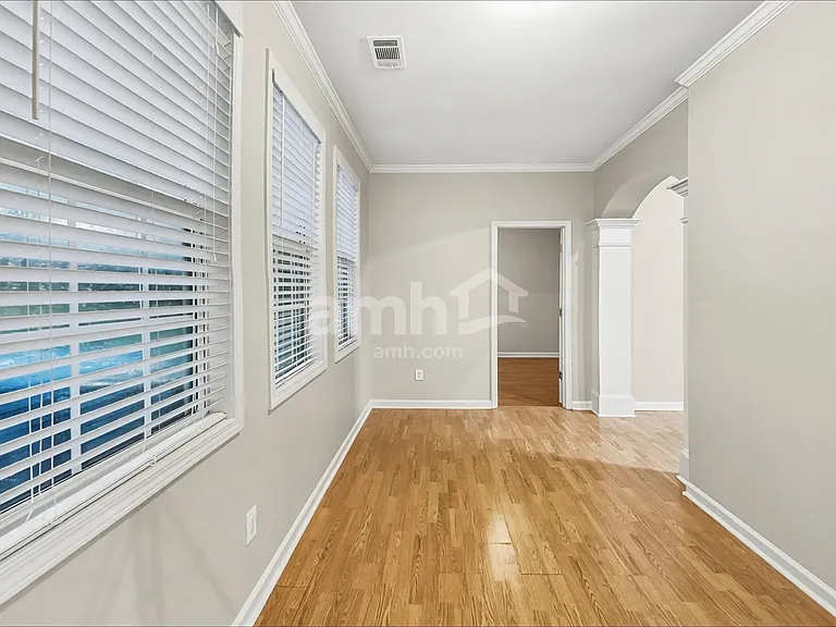 960 Fountain Glen Dr — Photo 17