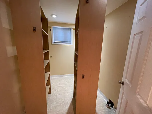 Rented by MQ Realty LLC | media 9