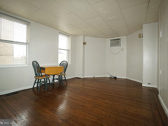2nd image of 2550 E Somerset St Floor 2
