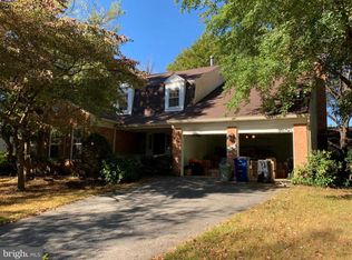 8225 Lochinver Ln, Potomac, MD 20854
