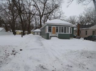 2817 Roy Ave, Muskegon Heights, MI 49444