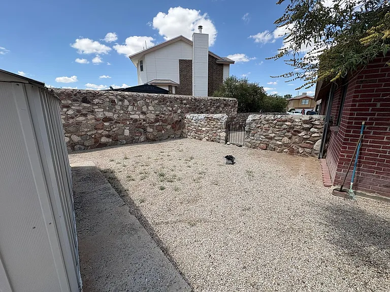 7118 Golden Hawk Dr — Photo 28
