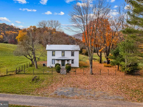 1539 Gooney Manor Loop, Bentonville, VA 22610