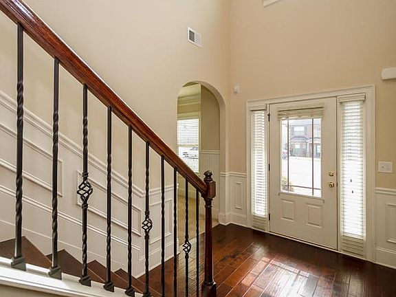 5th image of 3070 Parkridge Dr
