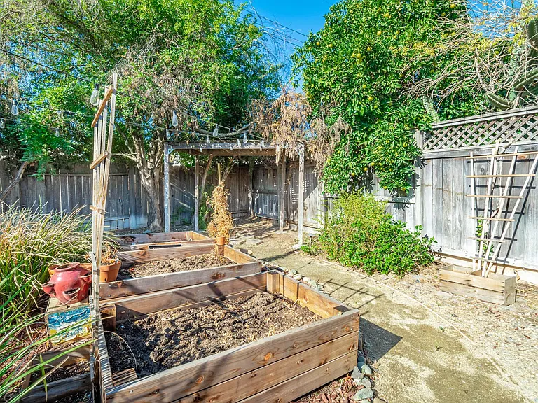 6825 Cobalt Way — Photo 48