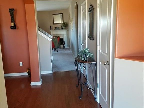 3rd image of 8649 Meadow Vale Dr
