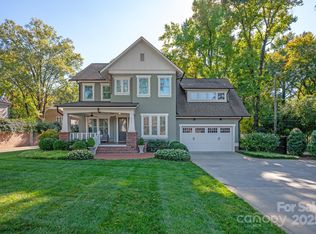 2958 Sharon View Rd, Charlotte, NC 28210