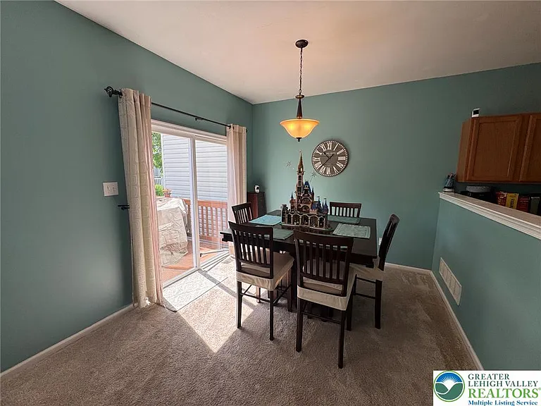 1081 Tudor Dr — Photo 11