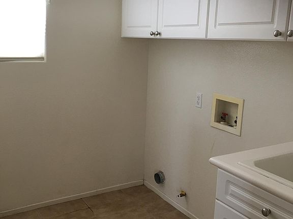 2nd image of 83878 Ozark Dr