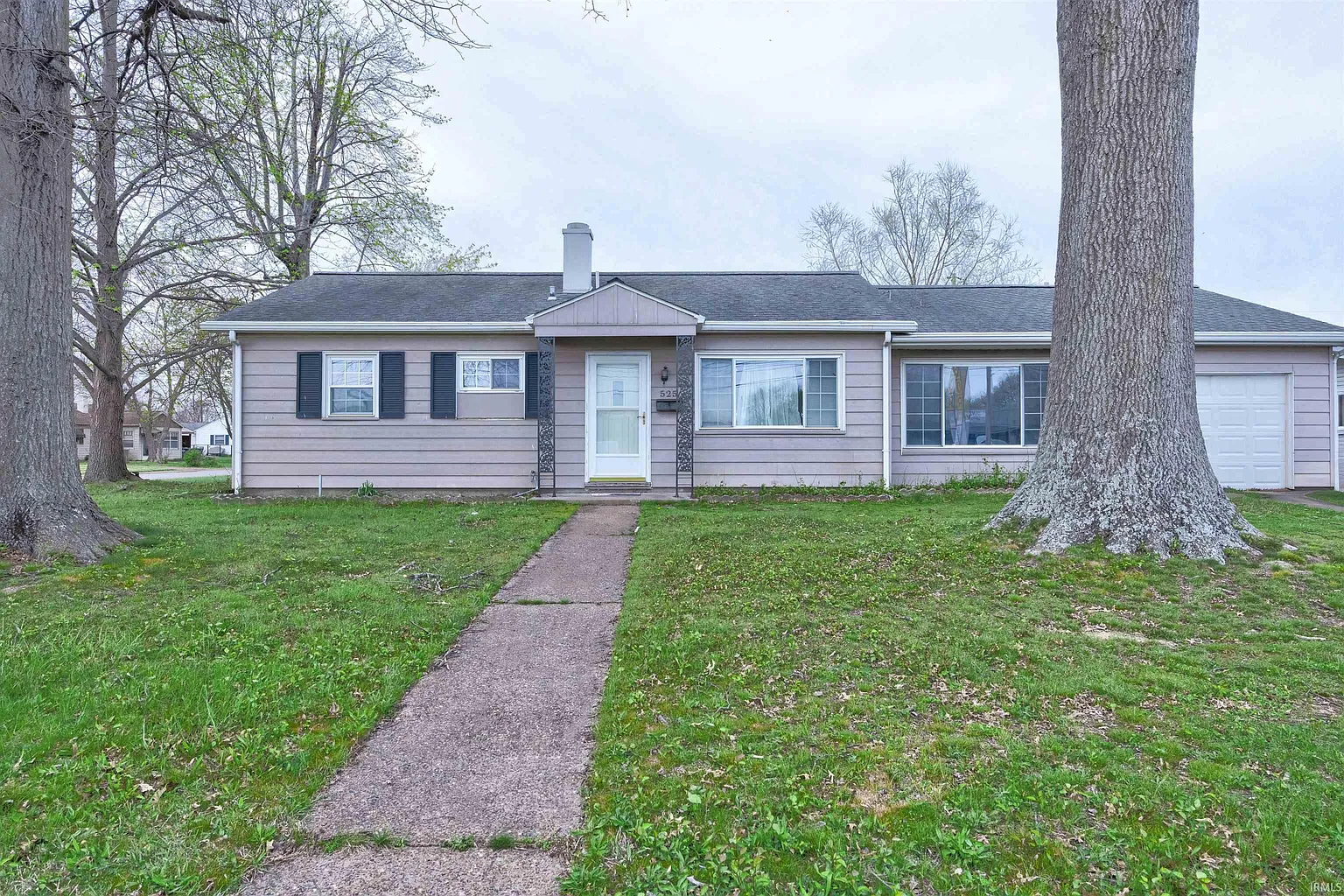 525 W Mill Rd photo 1